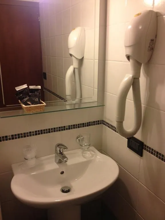 ונציה Guesthouse Alloggi Agli Artisti בית הארחה